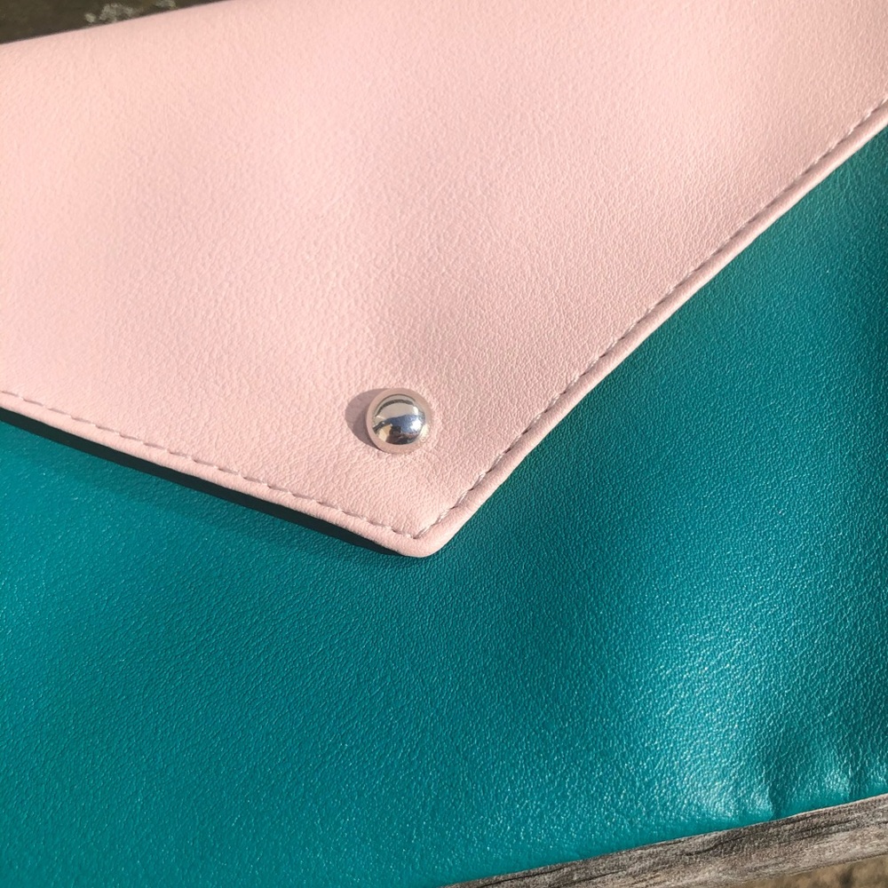 Ipsy Envelope Clutch Style Cosmetic Bag - Picture 2 of 8